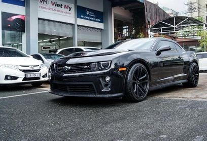 Bản độ Camaro ZL1 này được liệt vào danh sách hàng hiếm độc nhất vô nhị ở Việt Nam khiến không ít dân sành chơi siêu xe phải "chết mê chết mệt".