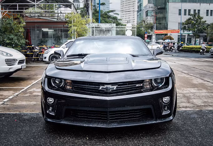 Động cơ 6,2 lít V8 siêu nạp của mẫu xe cơ bắp được nâng cấp tăng hơn 170 mã lực so với nguyên bản.