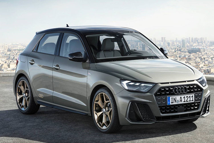Tại thị trường Anh quốc, &#x8;mẫu xe sang giá rẻ Audi A1 sportback 5 cửa này sẽ có 3 phiên bản gồm: SE, Sport và S Line với giá bán lần lượt là 23.710 USD, 25.590 USD và 27.700 USD. Mức giá của A1 2019 tại Anh rẻ hơn so với giá tại thị trường Bắc Mỹ (bản cơ sở có giá 24.500 USD).