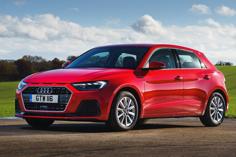Không chỉ có giá rẻ hơn đôi chút so với thị trường Bắc Mỹ, Audi A1 2019 tại Anh Quốc còn nhận được nhiều nâng cấp ở cả ngoại và nội thất hơn.