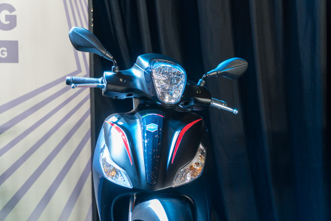 Thiết kế xe khá nữ tính. Với mức giá khởi điểm 72,5 triệu đồng, Medley 2018 ABS được xem là đối thủ trực tiếp của SH 150.