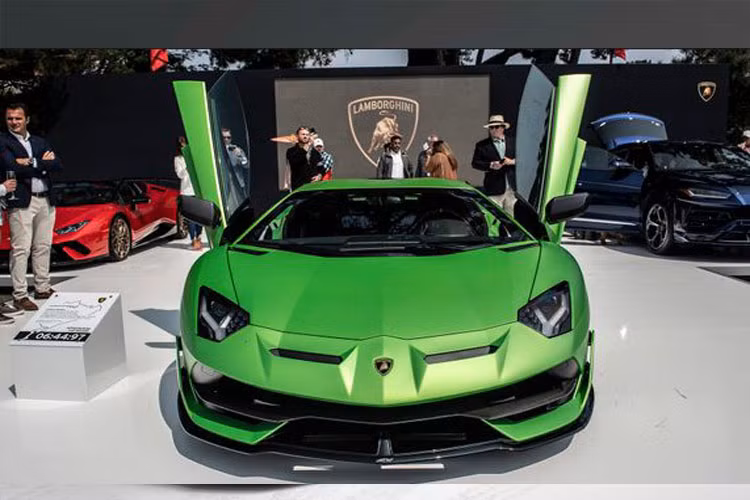 Để chuẩn bị cho sự có mặt chính thức tại sự kiện Monterey Car Week 2018 sắp tới, hãng siêu xe đình đám của Ý đã khiến các fan phải ngỡ ngàng khi cho ra mắt siêu phẩm Lamboghini Aventador SVJ tuyệt đẹp.