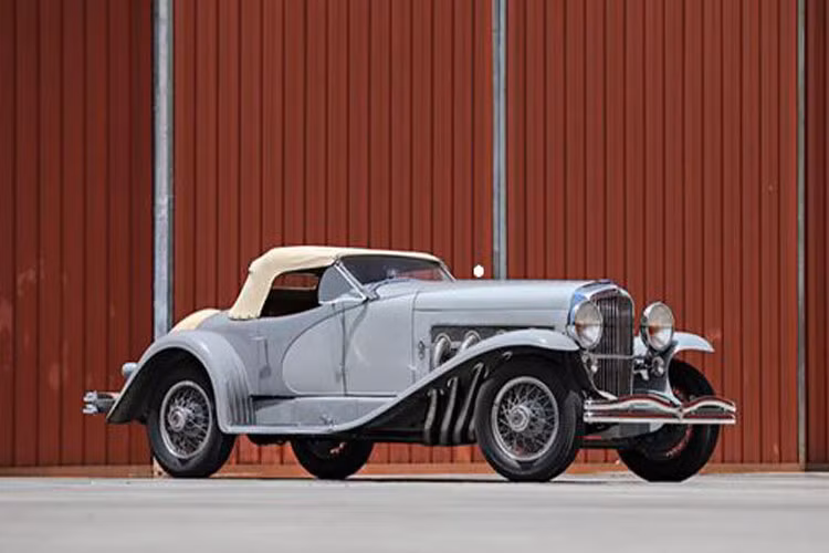 Sản xuất vào thời kỳ đầu ngành công nghiệp ôtô, Duesenberg đã mang phong cách cá nhân chỉ dành cho một người lái.