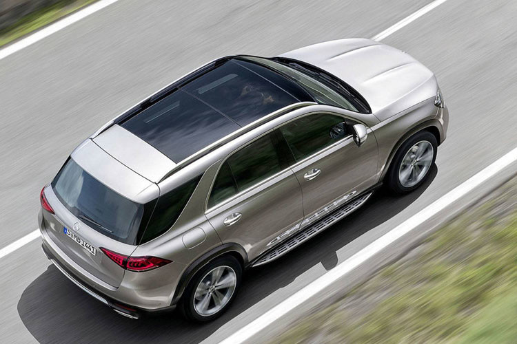 Hãng xe sang Đức cung cấp một số tùy chọn cho GLE 2019 như gói Premium; Premium Plus và cả gói nâng cấp off-road chuyên về địa hình dành cho Mercedes-Benz GLE 450.