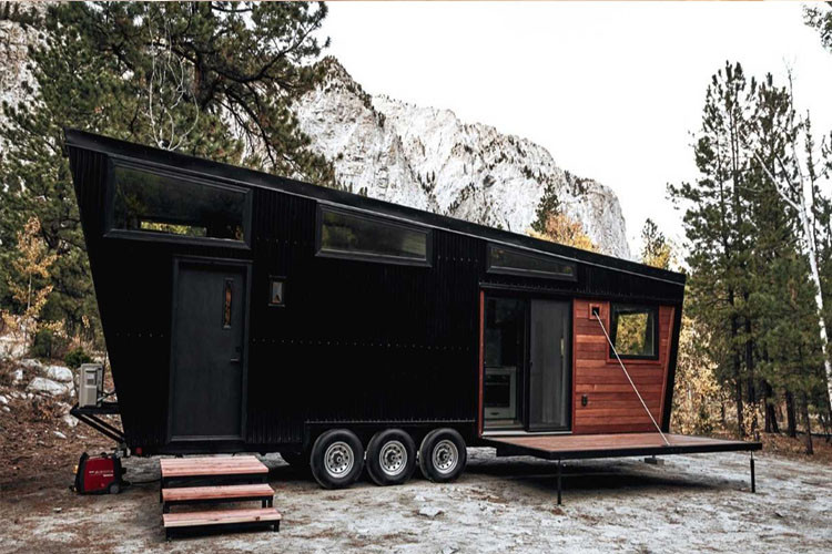 Được biết, Draper được chế tạo trên cùng kích cỡ và thông số kỹ thuật như những mẫu xe moóc khác nên không cần đến giấy phép đặc biệt để kéo đi khắp nơi. Điều này rất thuận lợi cho bất kỳ du khách nào có nhu cầu sử dụng loại xe du lịch sang chảnh này.