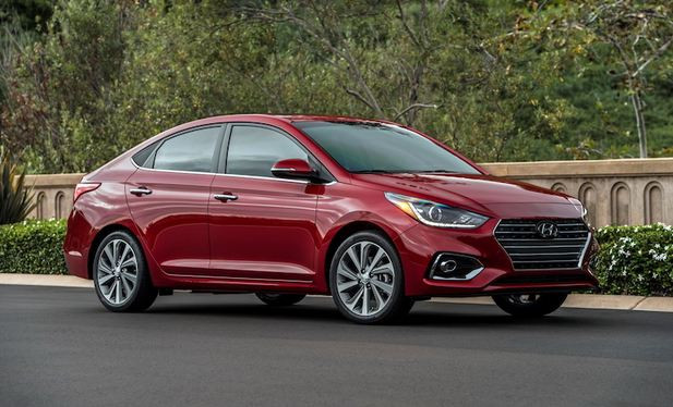 Là dòng xe sedan hạng B sở hữu nhiều ưu điểm về kiểu dáng thiết kế, trang bị tiện nghi tính năng và vận hành, Hyundai Accent 2018 thế hệ thứ 5 tiếp tục có những thay đổi mới đáng chú ý nhằm thu hút khách hàng Việt.