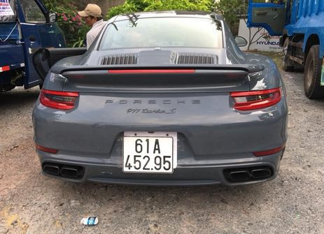 Xe mang biển số 61 Bình Dương sau khi làm "giấy khai sinh".