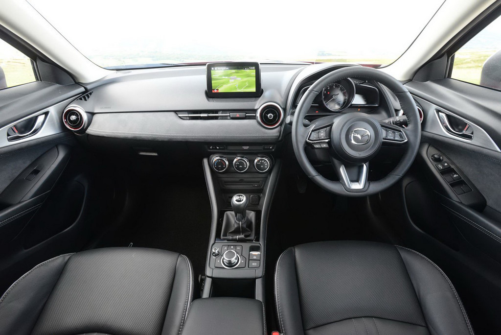 Dự kiến phiên bản đặc biệt này sẽ có mặt tại các đại lý ở thị trường Anh vào mùa thu năm nay với giá được dự đoán sẽ là 22.195 bảng Anh (674 triệu đồng) đối với phiên bản số sàn và biến thể hộp số tự động có giá bán 23.195 bảng Anh (704 triệu đồng).