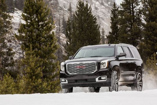 GMC Yukon 2019 có sức kéo tối đa 3.855 kg.
