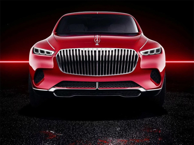 ... nổi bật nhất là lưới tản nhiệt mạ chrome.