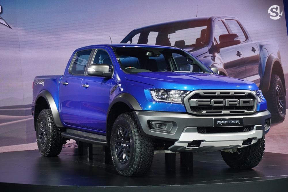 Mẫu xe Ford Ranger Raptor 2019 vừa được công bố tại Thái Lan với giá từ 1,24 tỷ đồng và được cho là sẽ về Việt Nam trong năm nay khiến nhiều dân chơi bán tải hào hứng.