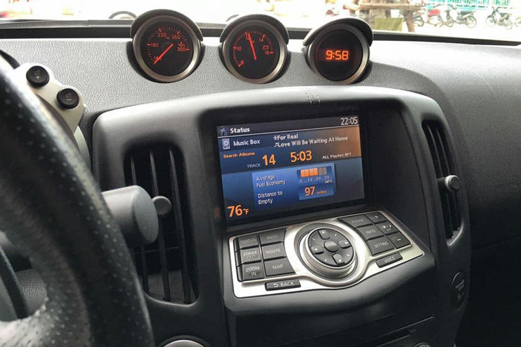 Nội thất bên trong xe khá mới mẻ.