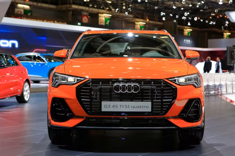 Mẫu SUV cỡ nhỏ Audi Q3 2019 vừa chính thức ra mắt tại triển lãm Paris Motor Show 2018. Ở thế hệ mới, Audi Q3 2019 gây thu hút khi sở hữu kiểu dáng mới, động cơ mạnh hơn hẳn.