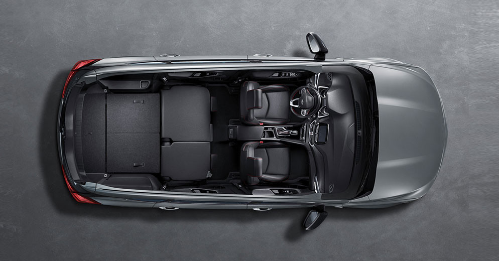 Hai hàng ghế sau có thể gập xuống để gia tăng không gian chứa đồ lên 1.520 lít.