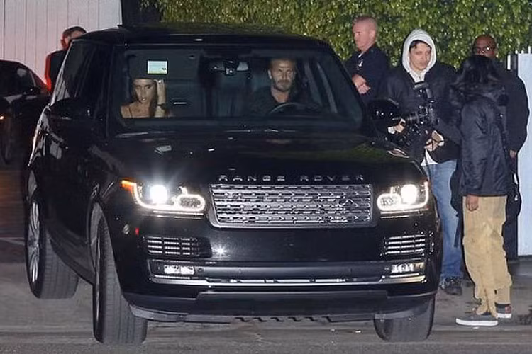 David Beckham còn có sở thích với dòng SUV Range Rover Vogue.