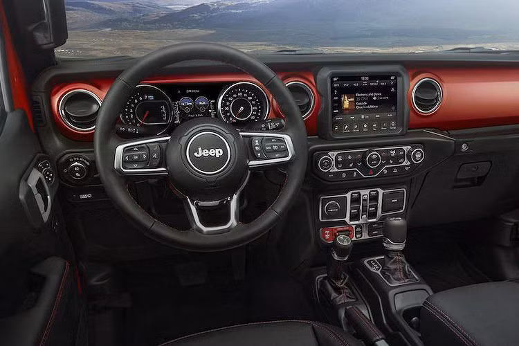 Nội thất và các trang bị hiện đại trong xe.