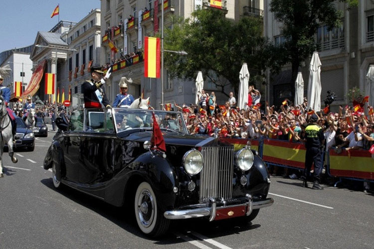 Nhà vua Tây Ban Nha Felipe chuộng Rolls Royce.