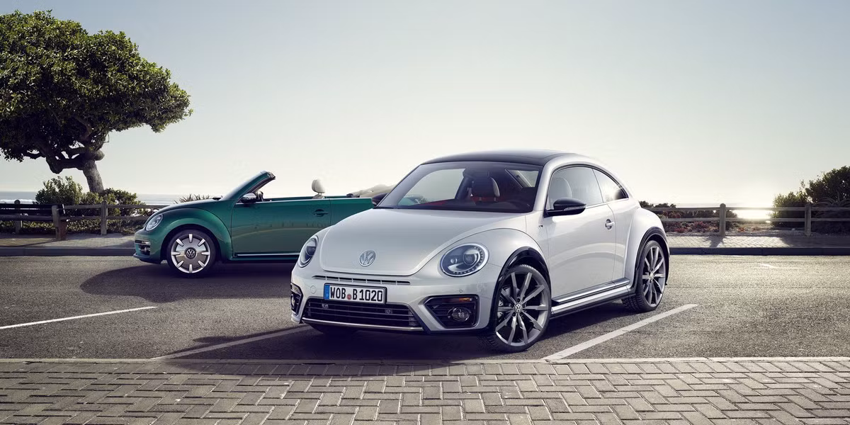 Hơn 70 năm sải bước theo thời gian, cùng những thay đổi công nghệ để phù hơp với bước chuyển mình của thời cuộc, cuối cùng “con bọ” Volkswagen Beetle huyền thoại được công bố khai tử trong năm 2018, tuy nhiên việc khai tử sẽ được thực hiện trong năm 2019. Nhiều dự kiến cho rằng, có thể mẫu xe này sẽ được hồi sinh dưới dạng xe điện.