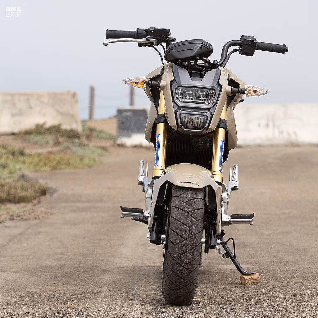 Do sử dụng đĩa lớn, tốc độ tối đa cũng được giới hạn ở mức 106km/h - chỉ lớn hơn khoảng 16km/h so với xe nguyên bản.