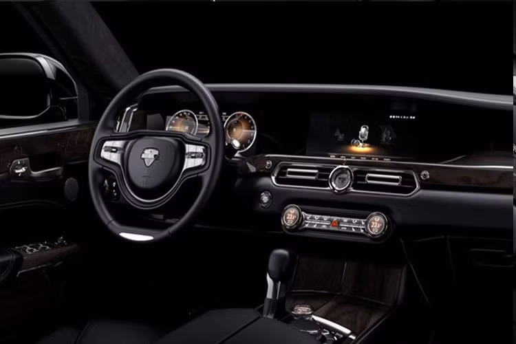 Nội thất của chiếc sedan hạng sang là sự kết hợp giữa nét hiện đại và tính cổ điển. 