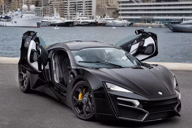 Lykan Hypersport có giá bán cao ngất ngưởng, lên tới 3,4 triệu USD, là một trong những siêu xe đắt nhất thế giới hiện tại. Giá bán của nó bằng tổng giá của một chiếc siêu xe LaFerrari và McLaren P1 cộng lại, chỉ đứng sau chiếc Lamborghini Veneno (4,5 triệu USD) và chiếc Maybach Exelero (8 triệu USD).