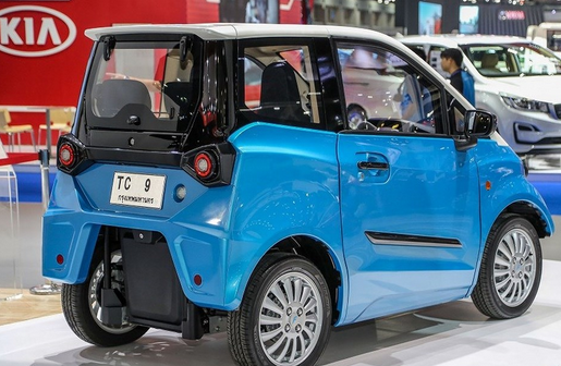 FOMM One là mẫu xe ôtô điện lội nước cỡ nhỏ giá rẻ dự kiến sẽ được bán tại Thái Lan vào đầu năm 2019 với mức giá ưu đãi 599.900 baht (khoảng 438 triệu đồng).