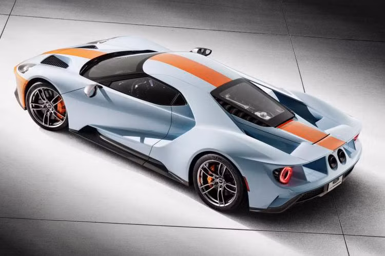 Theo tiết lộ, phiên bản 2020 sẽ được đánh dấu số 6 gợi nhớ đến siêu xe Ford GT40 đã dành chiến thắng tại giải Le Mans vào năm 1969.