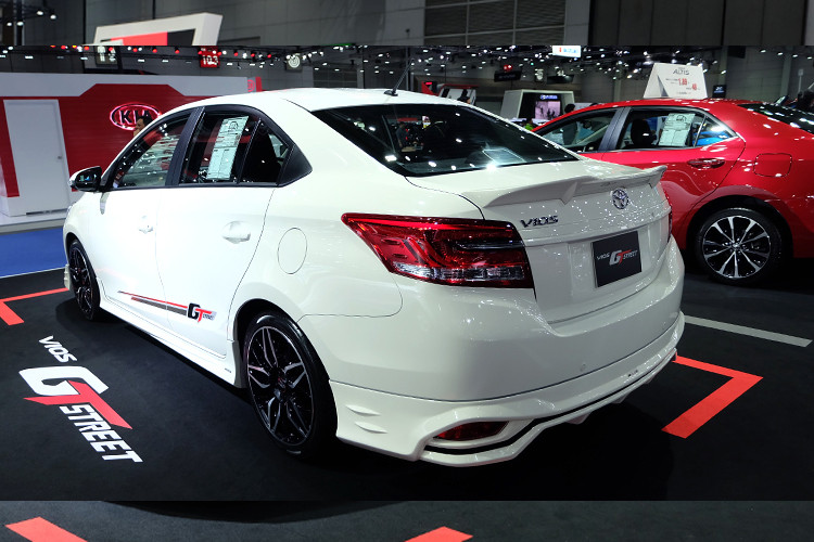 Bộ tem trang trí GT Street thiết kế theo phong cách thể thao.