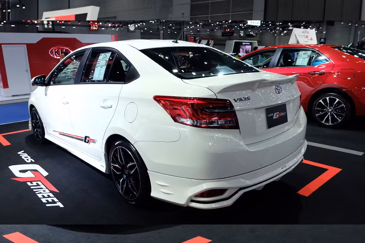 Bộ tem trang trí GT Street thiết kế theo phong cách thể thao.