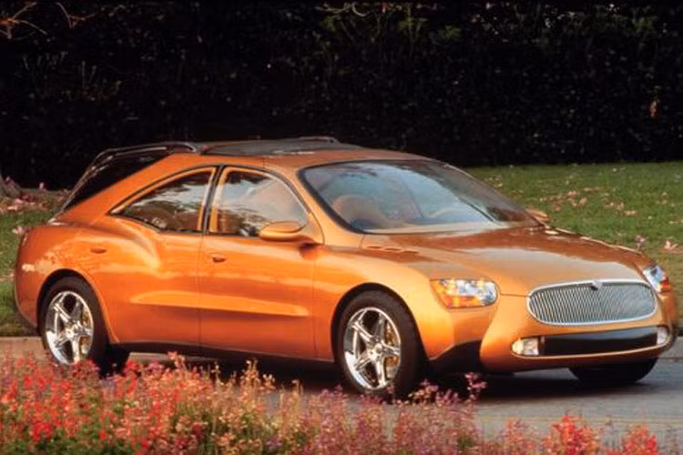 Mẫu xe concept hatchback của Buick được đánh giá có thiết kế khá lạ giống như một đứa con lai giữa Bentayga với Maserati Quattroporte 2005.