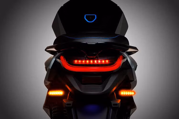 ..., đèn hậu hay đèn xi-nhan đều dùng đèn LED công nghệ cao.