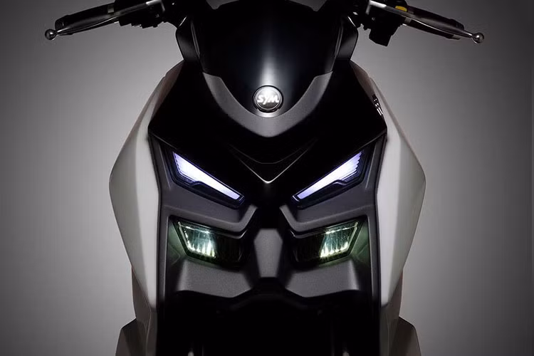 Toàn bộ đèn xe, từ đèn pha...