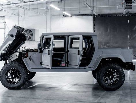 Bản độ này được trang bị động cơ dầu V8 dung tích 6.6L tăng áp cho công suất tối đa 500 mã lực và mô-men xoắn cực đại lên đến 1.355 Nm!.