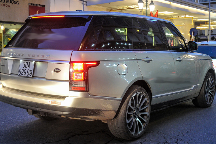 SUV Ranger Rover tiền tỷ mang biển ngũ quý 9 hàng độc.