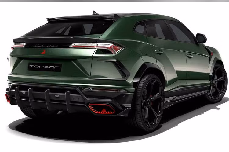 Về động cơ, Lamborghini Urus này vẫn sử dụng động cơ V8 4.0L Twin-Turbo có công suất 650 mã lực (478kW) tại 6.000v/ph và mô-men xoắn cực đại 850Nm tại 2.250-4.500v/ph, kết hợp với hộp số tự động 8 cấp và hệ dẫn động 4 bánh, cho phép chiếc Urus tăng tốc 0-100km/h trong vòng 3,6 giây; 0-200km/h sau 12,8 giây và vận tốc tối đa 305km/h.