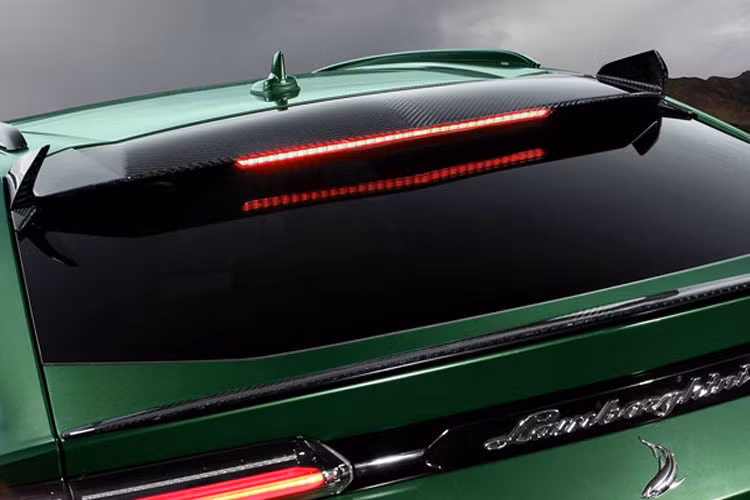 Các chi tiết carbon có hay không sau khi độ cũng sẽ phụ thuộc vào yêu cầu của khách hàng sở hữu siêu SUV Lamborghini Urus mới.