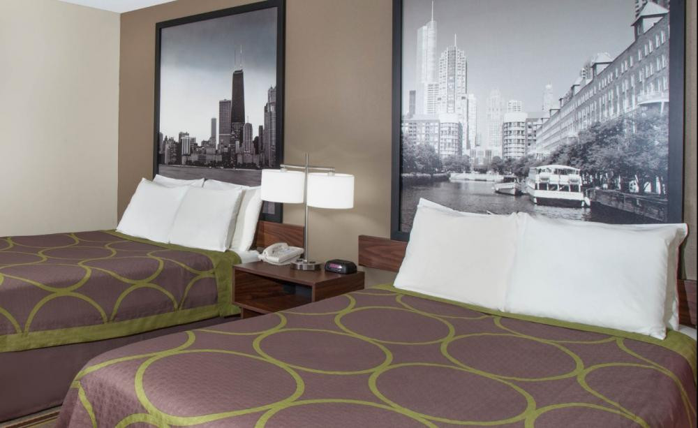 ... có màu sắc và chất liệu như các tấm ga trải giường khách sản mới.