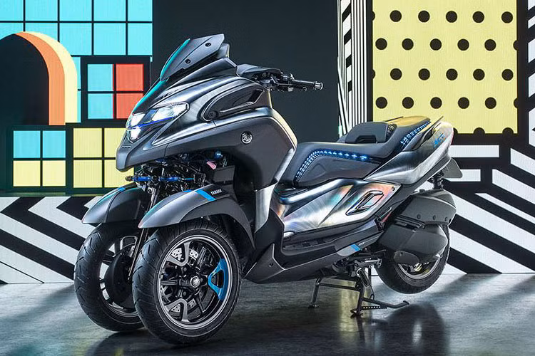 Xe ga 3 bánh Yamaha 3CT Prototype có thiết kế khỏe khoắn, mạnh mẽ. 3CT Prototype được Yamaha trang bị hệ thống hỗ trợ khóa nghiêng sáng tạo “Tilt Lock Assist”.