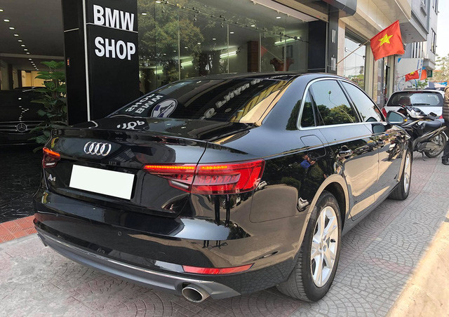 Xe được trang bị hệ thống đèn LED hiện đại.