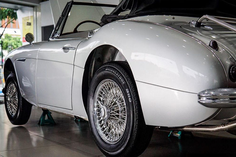 Thế hệ thứ II được trang bị mâm đa chấu ấn tượng.