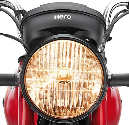 Thiết kế đèn pha được giữ nguyên như các phiên bản trước.