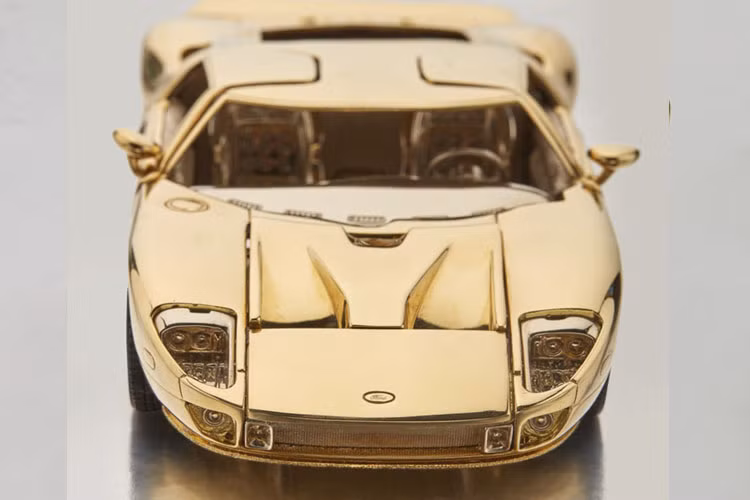 Tất cả các chi tiết nhỏ nhặt nhất trên xe đều được gia công rất tỉ mỉ, tinh tế.