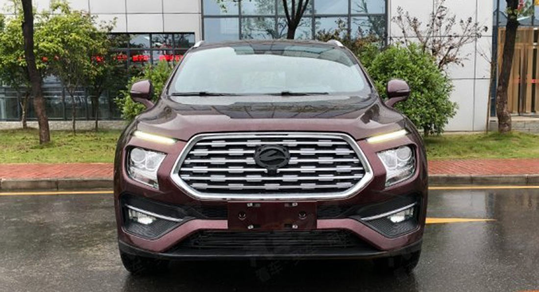 Trong ảnh chính là một trong những thiết kế SUV mới nhất bị cộng đồng mạng xã hội chê rất xấu, của hãng xe Trung Quốc Landwind.