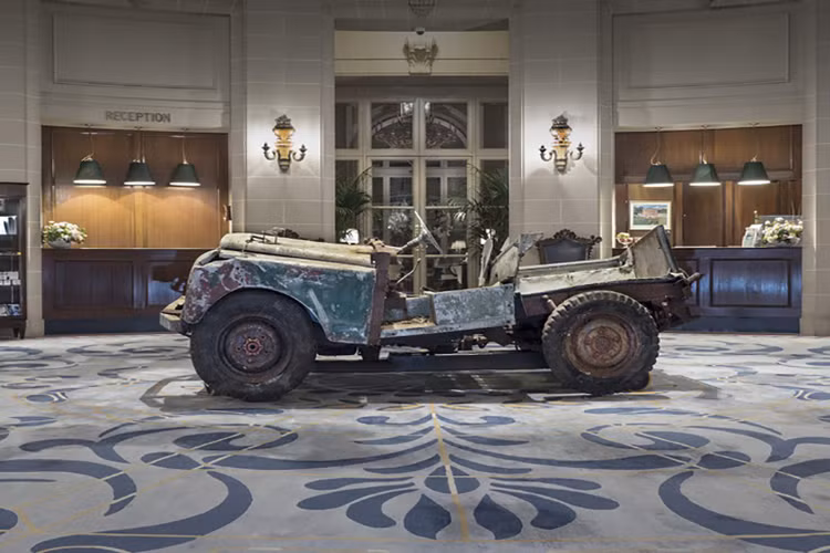 Đầu năm 2018, chiếc xe Land Rover đầu tiên có số khung gầm 860001 đặc biệt đã bất ngờ xuất hiện tại buổi họp mặt của Câu lạc bộ Ô tô Hoàng gia tại Anh.