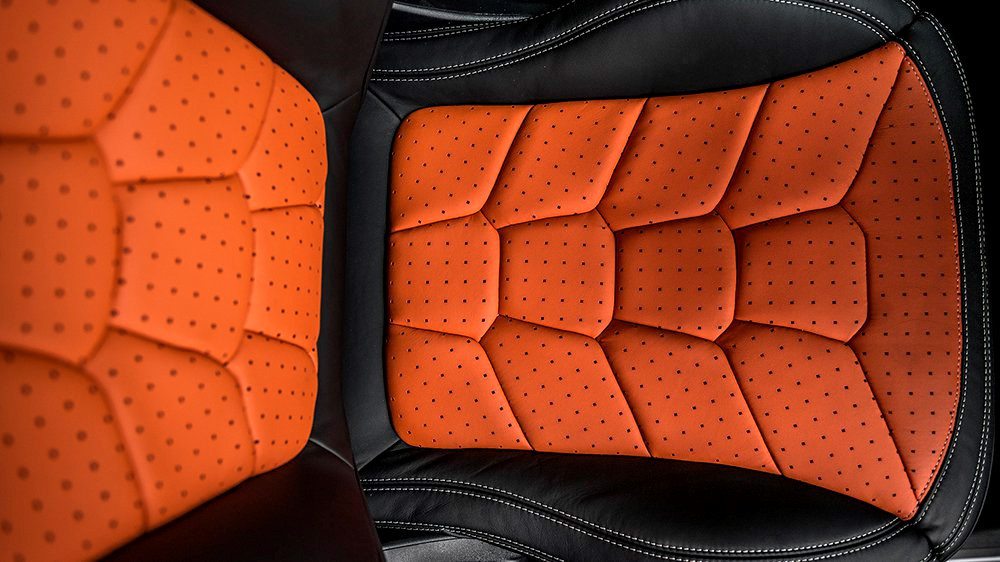 Tắt cả đều được làm thủ công rất tỉ mỉ.