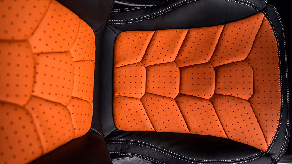 Tắt cả đều được làm thủ công rất tỉ mỉ.