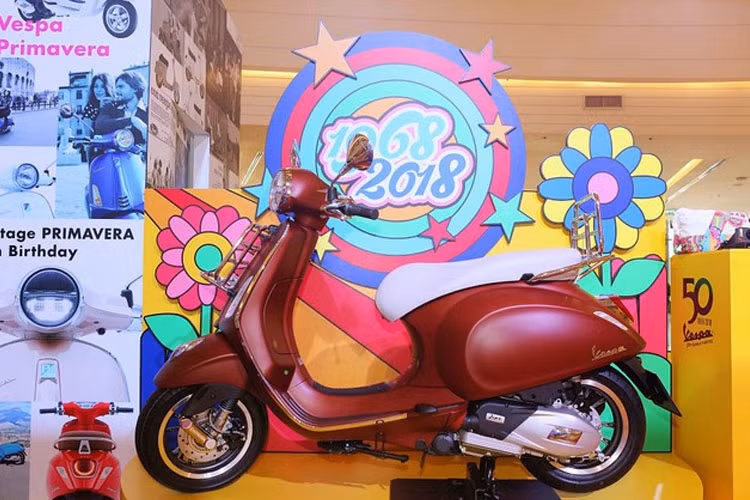 Các đường nét trên xe được trau chuốt có vẻ thanh mảnh sang trọng hơn rất nhiều.