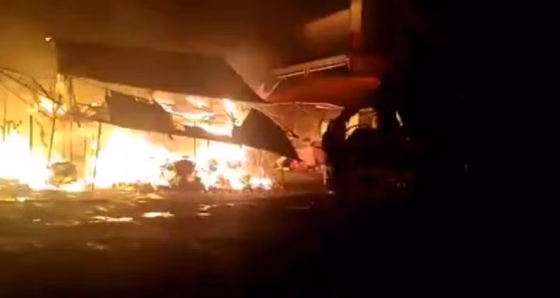 Ha Nam: Chay cho Phu Ly, thieu trui nhieu Ki ot