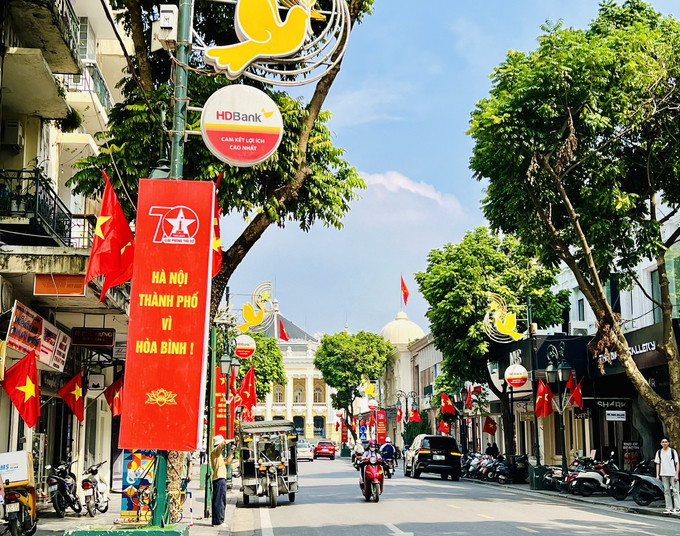 Hà Nội cấm đường khu vực hồ Hoàn Kiếm đến hết Chủ nhật Ha Noi cam duong khu vuc ho Hoan Kiem den het Chu nhat