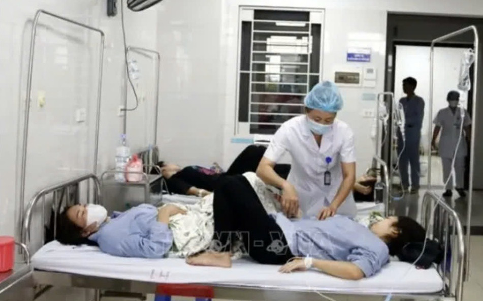 Bac Giang: 46 cong nhan nhap vien cap cuu sau bua lien hoan